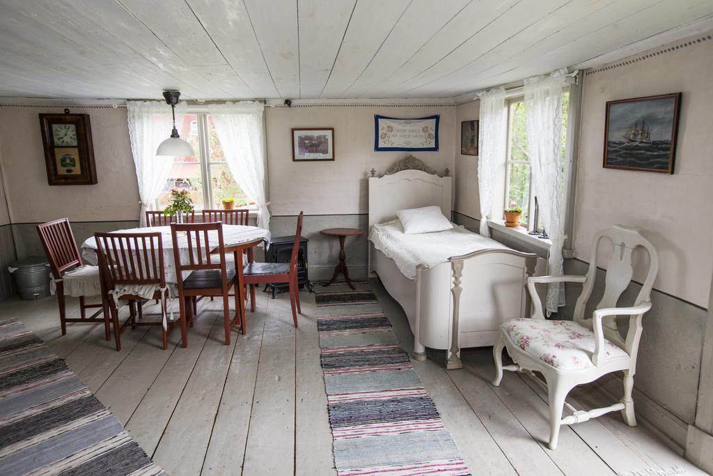 Thorstorps Gard B&B Soderkoping Luaran gambar